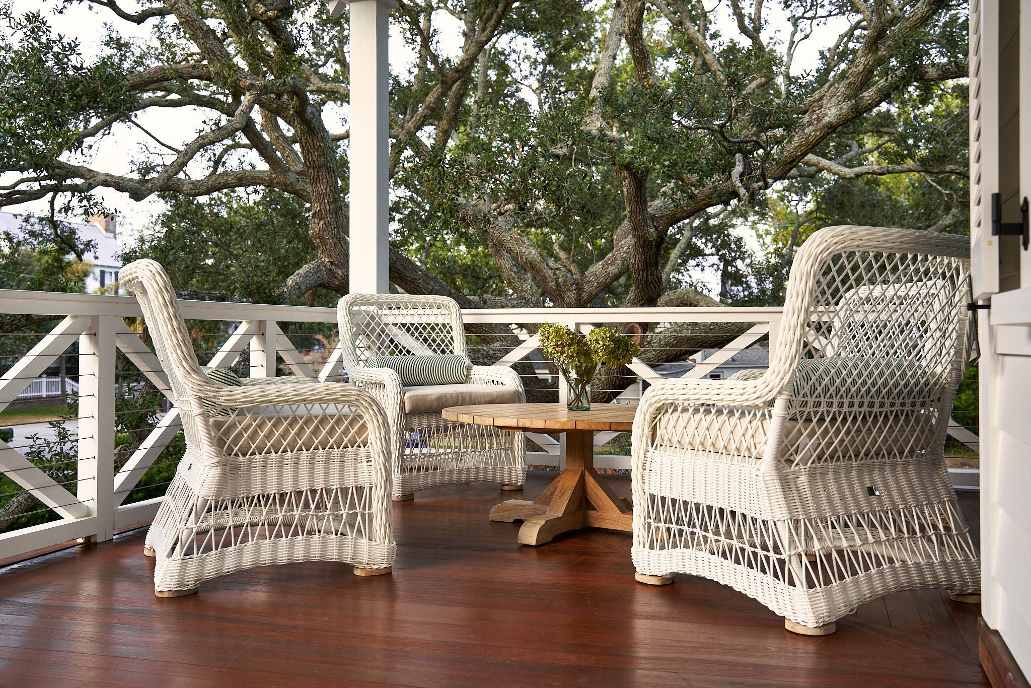 Wicker discount patio rockers