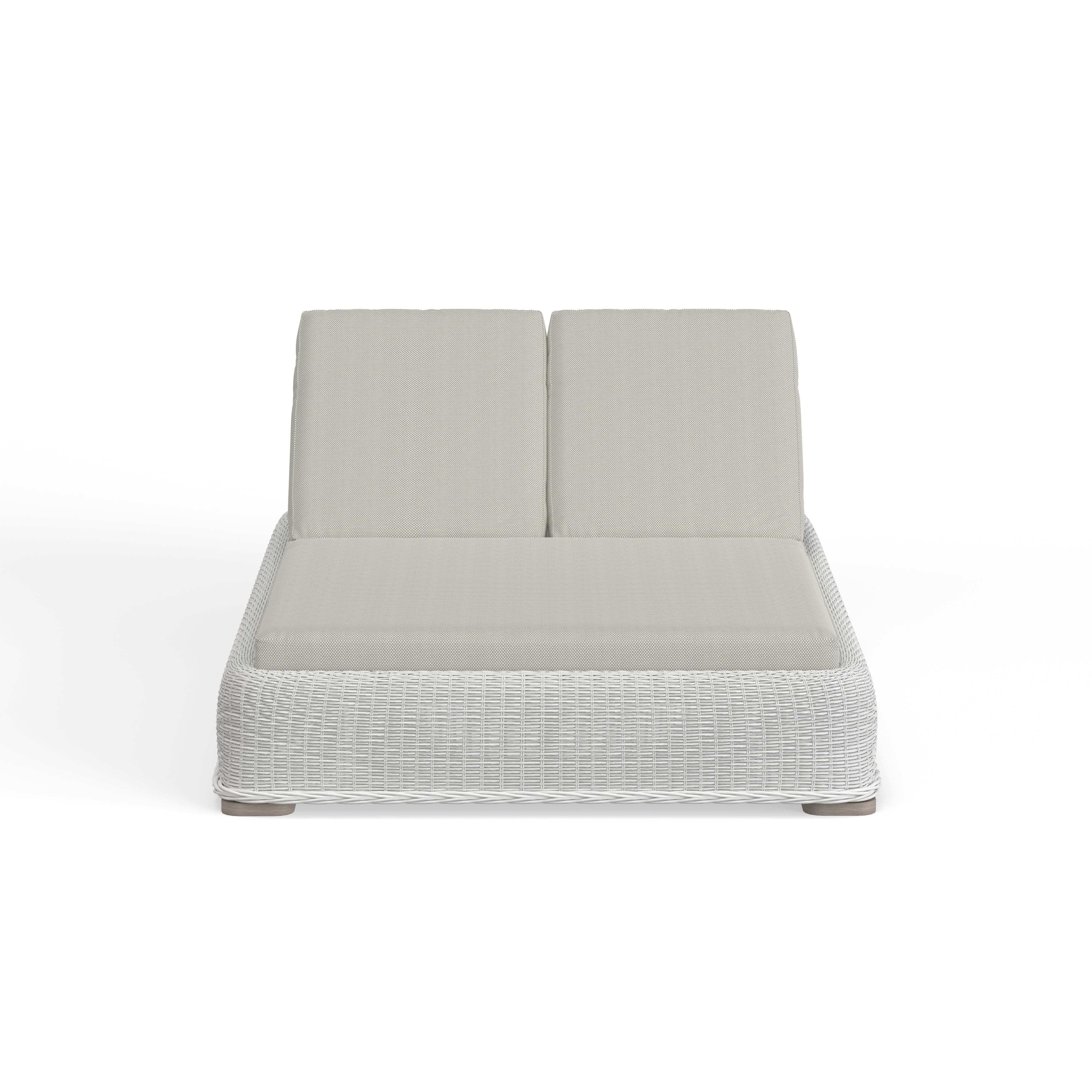 Outdoor Wicker Chaise Lounge For 2