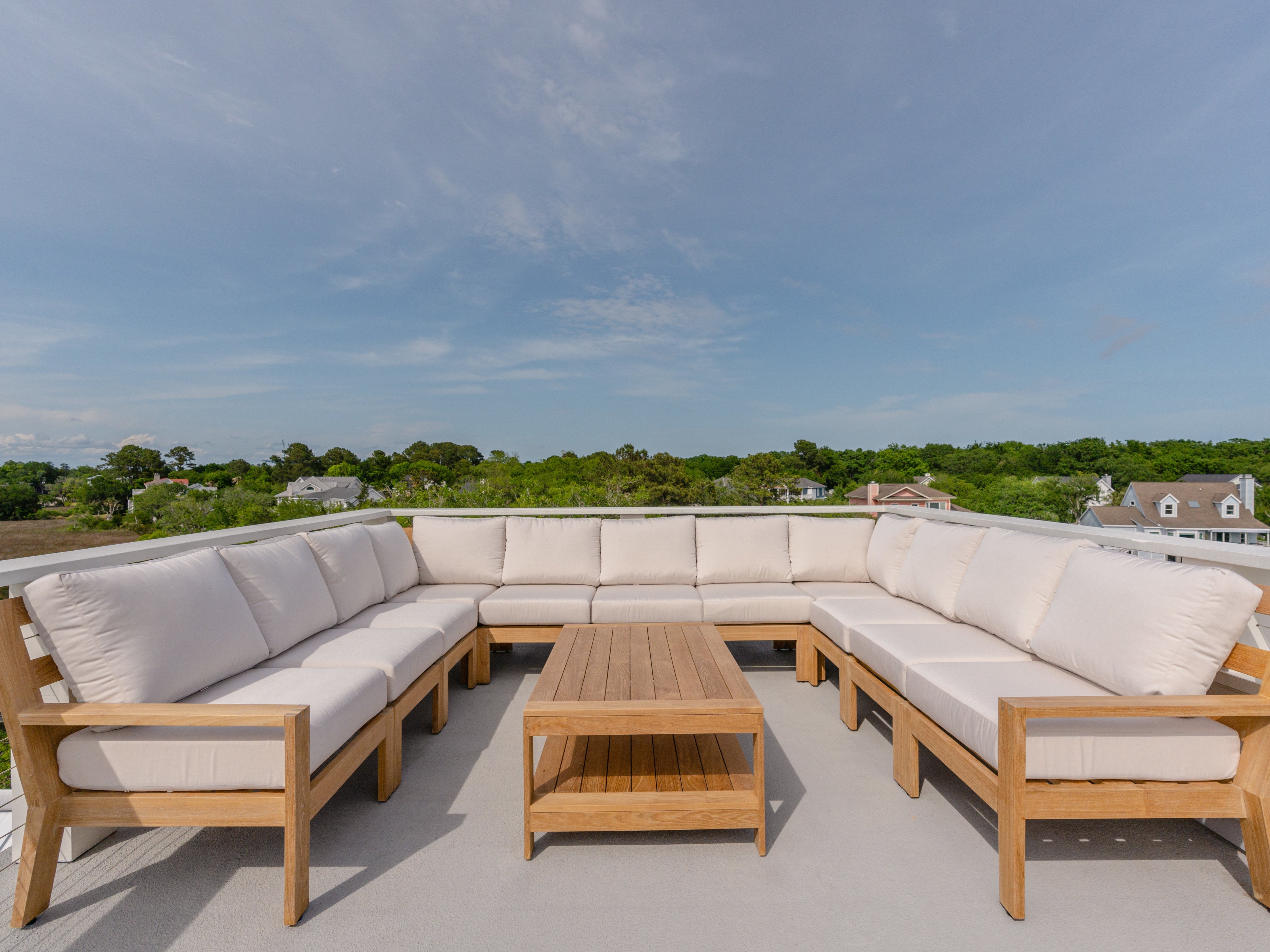 Outdoor Sectionals: The Secret to Effortless Entertaining