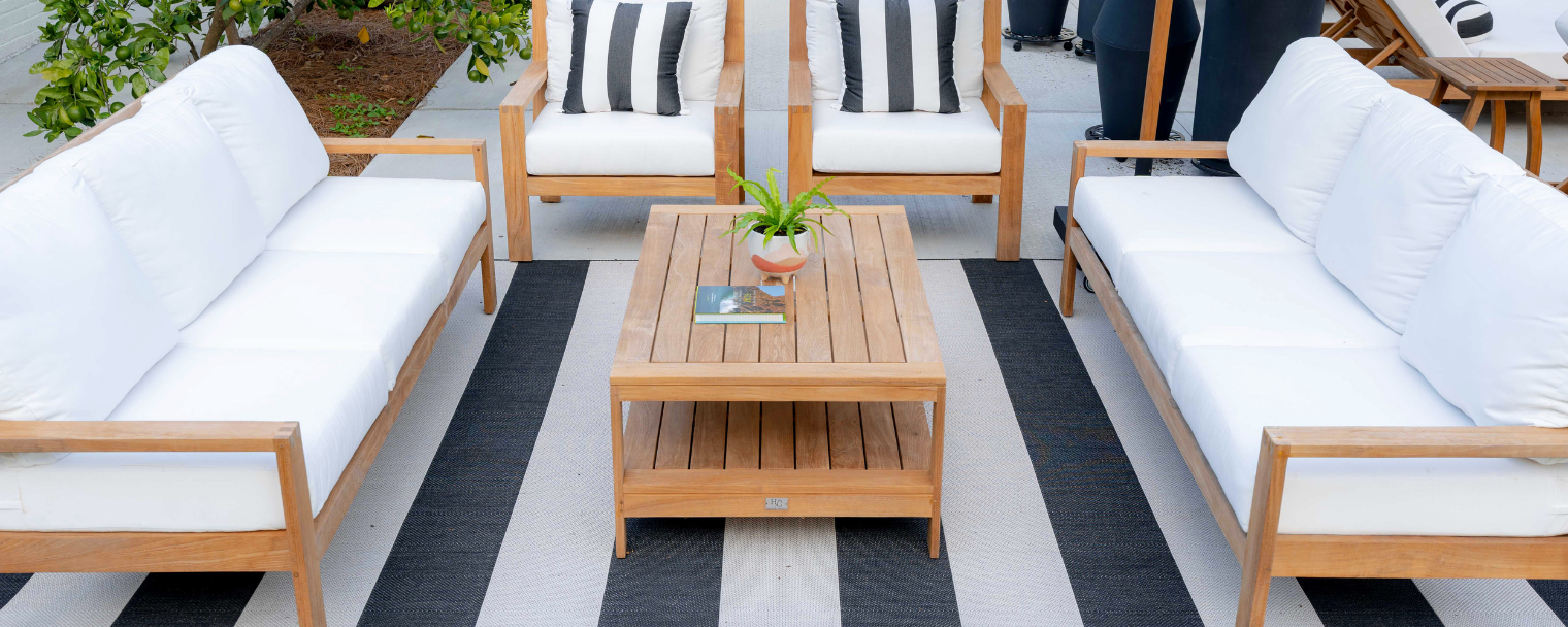 Creating a Four-Season Outdoor Living Room: Tips for Year-Round Enjoyment