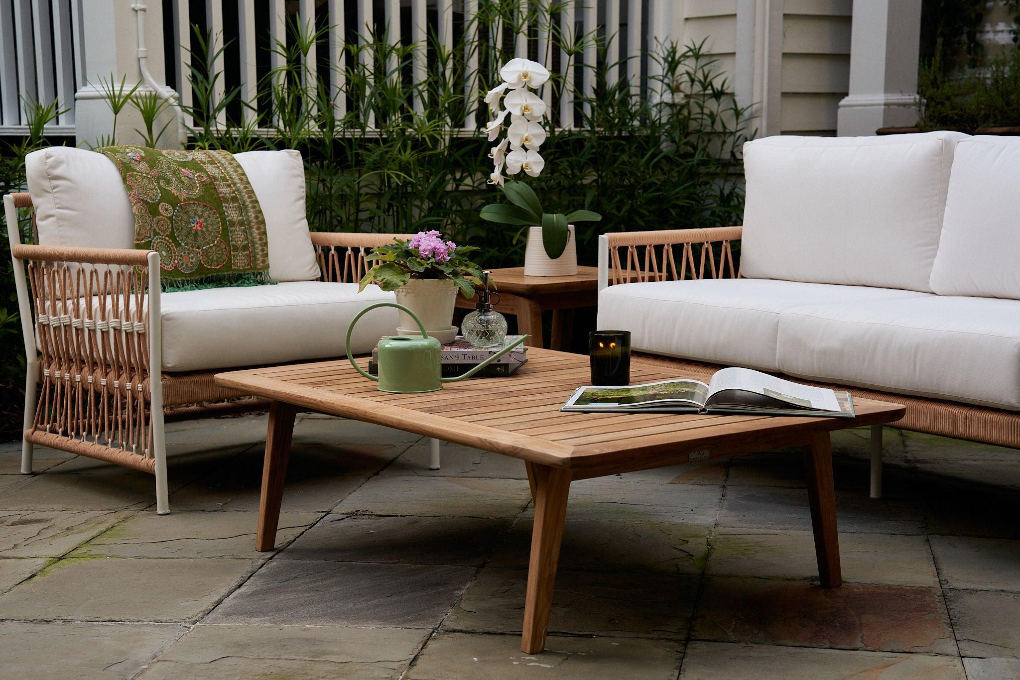 White aluminum patio online set