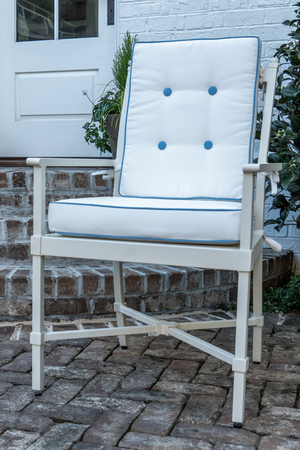 Riviera Outdoor Dining Armchair