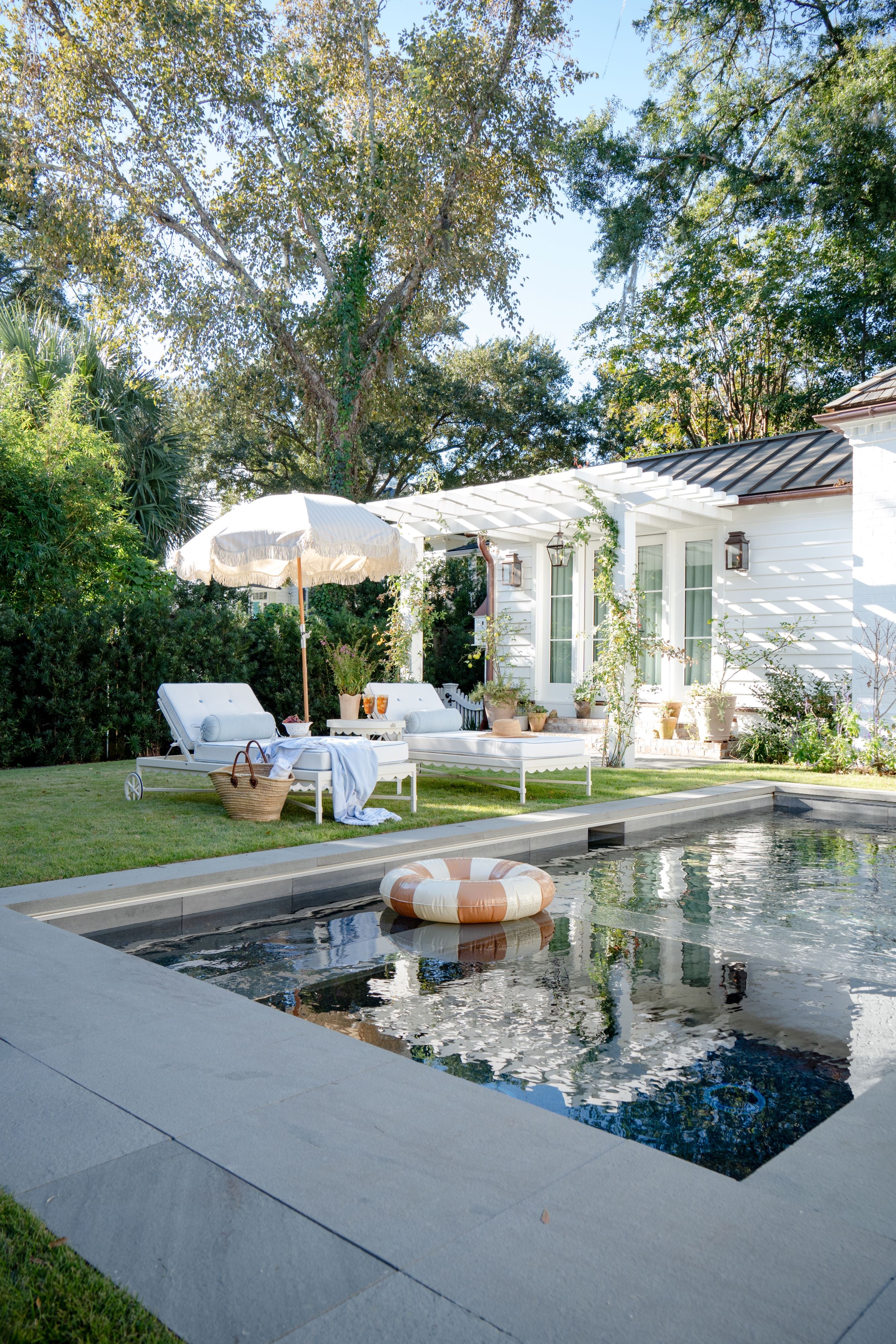 Riviera Outdoor Chaise Lounge