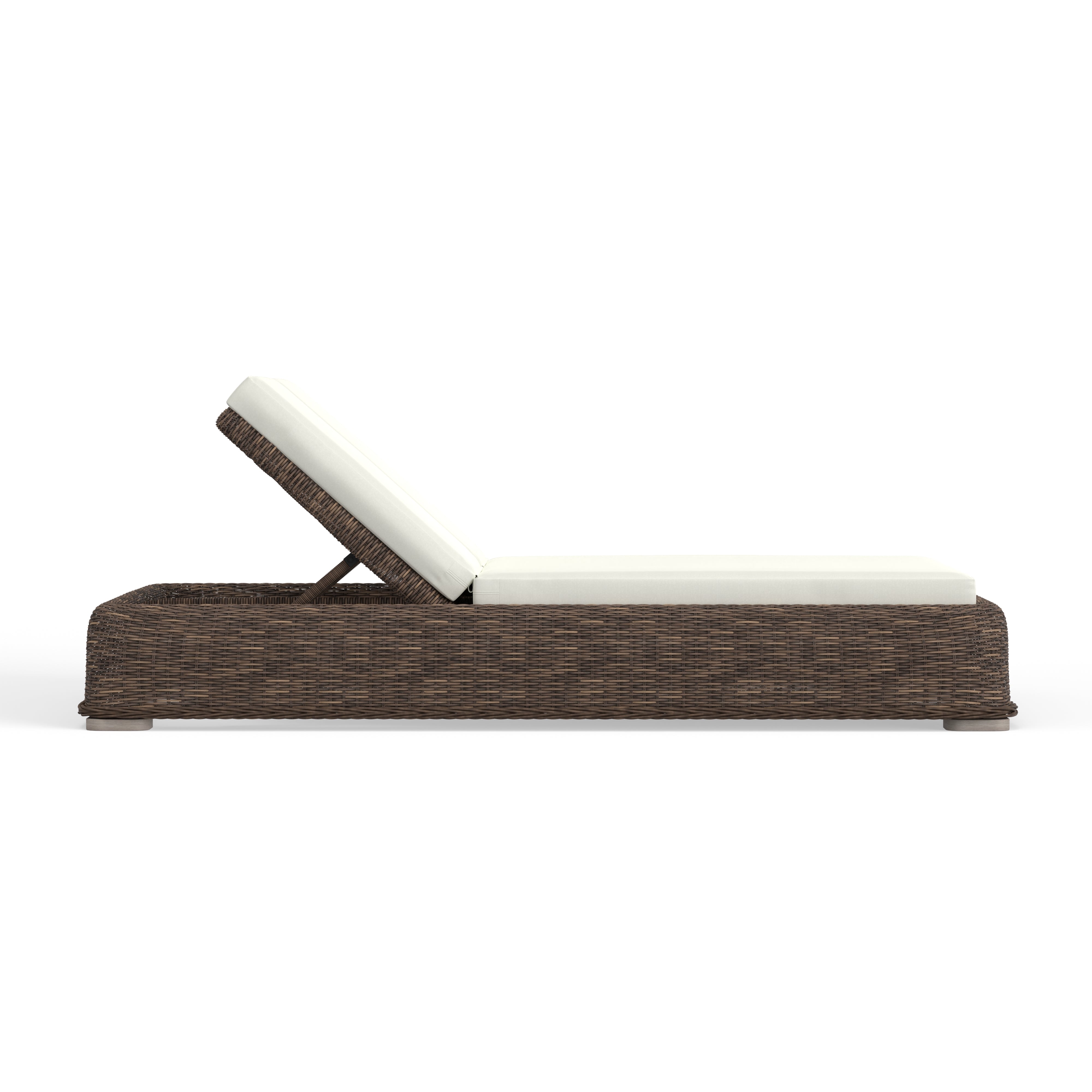 Best Outdoor Wicker Chaises