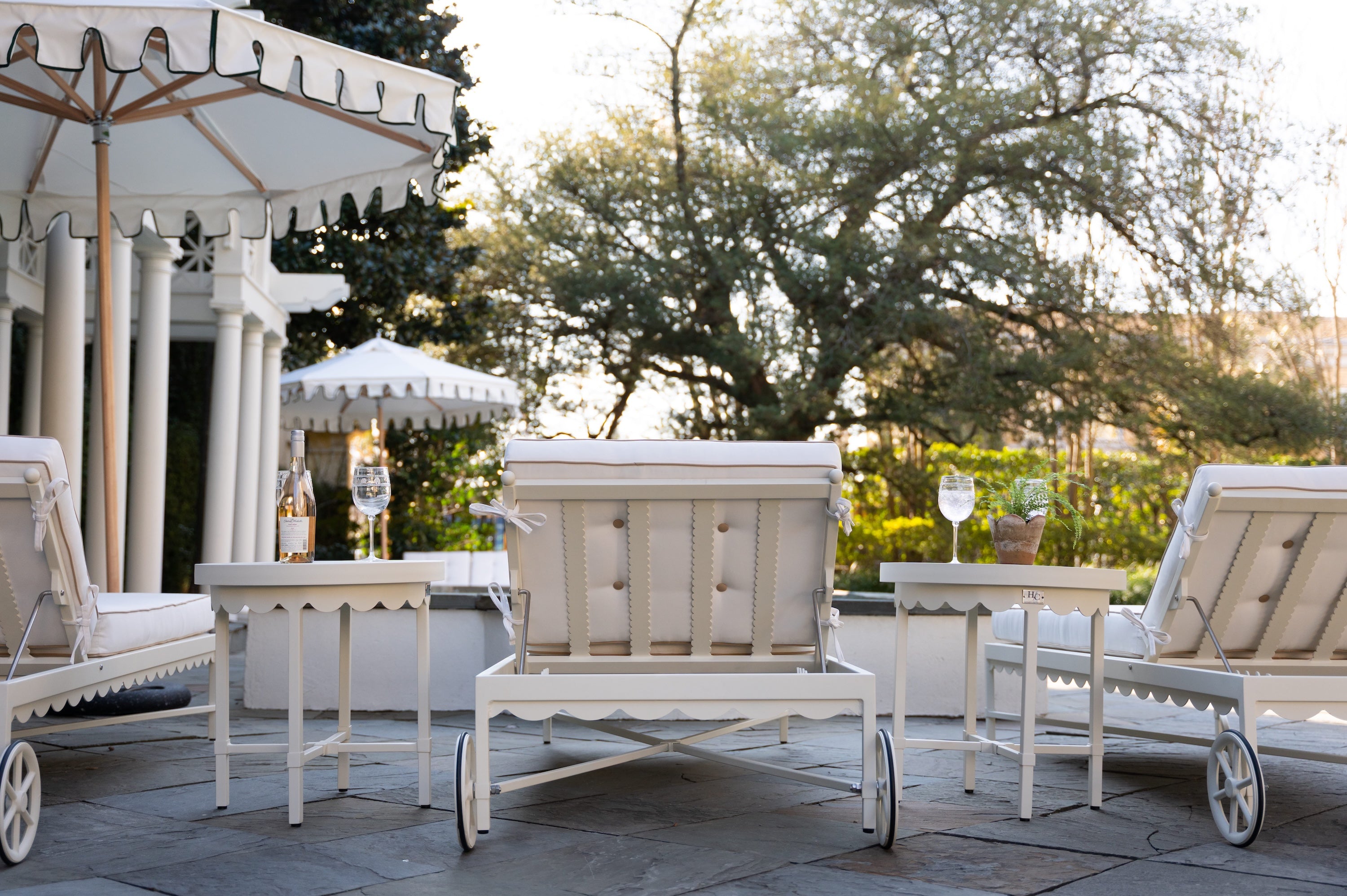 Riviera Outdoor Chaise Lounge