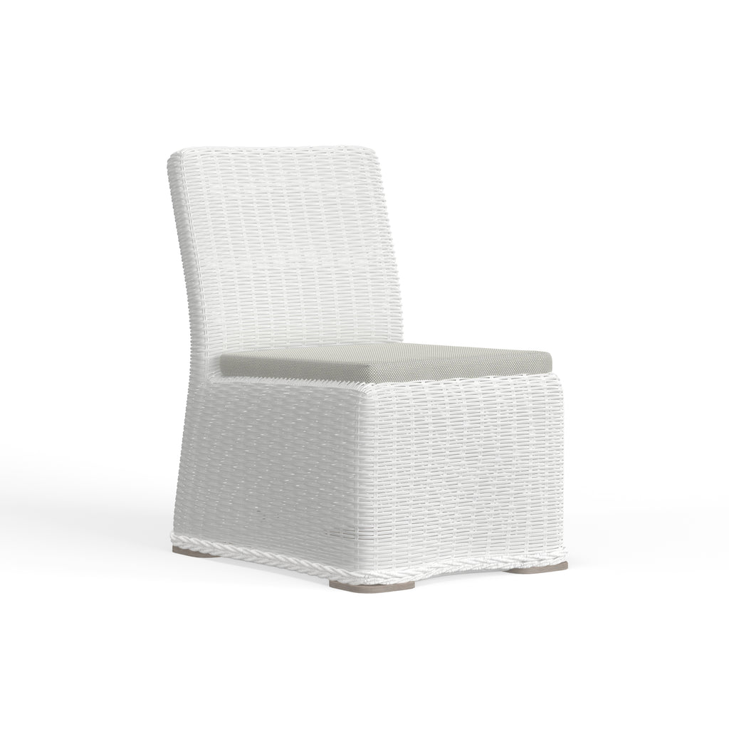 Outdoor Furniture For Patios And Pools That Will Really Last