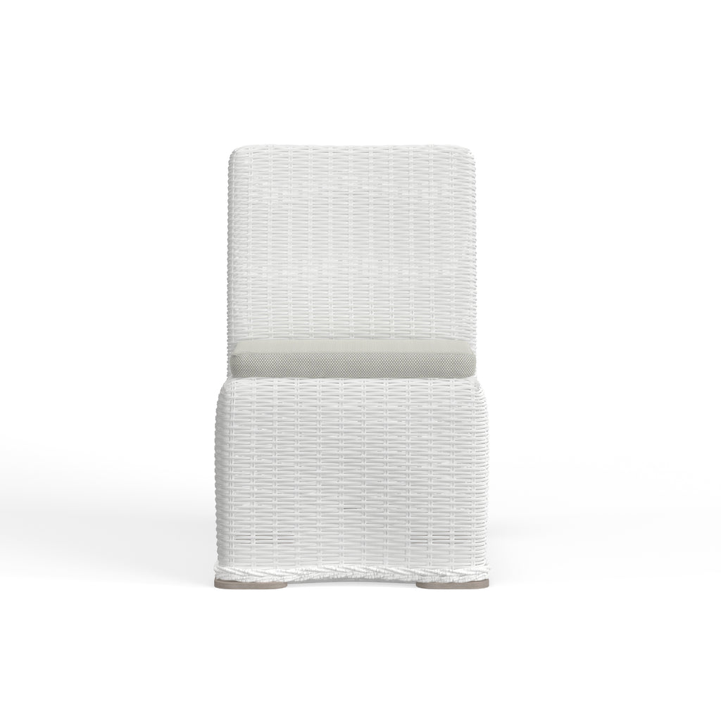 White Wicker Outdoor Furniture
