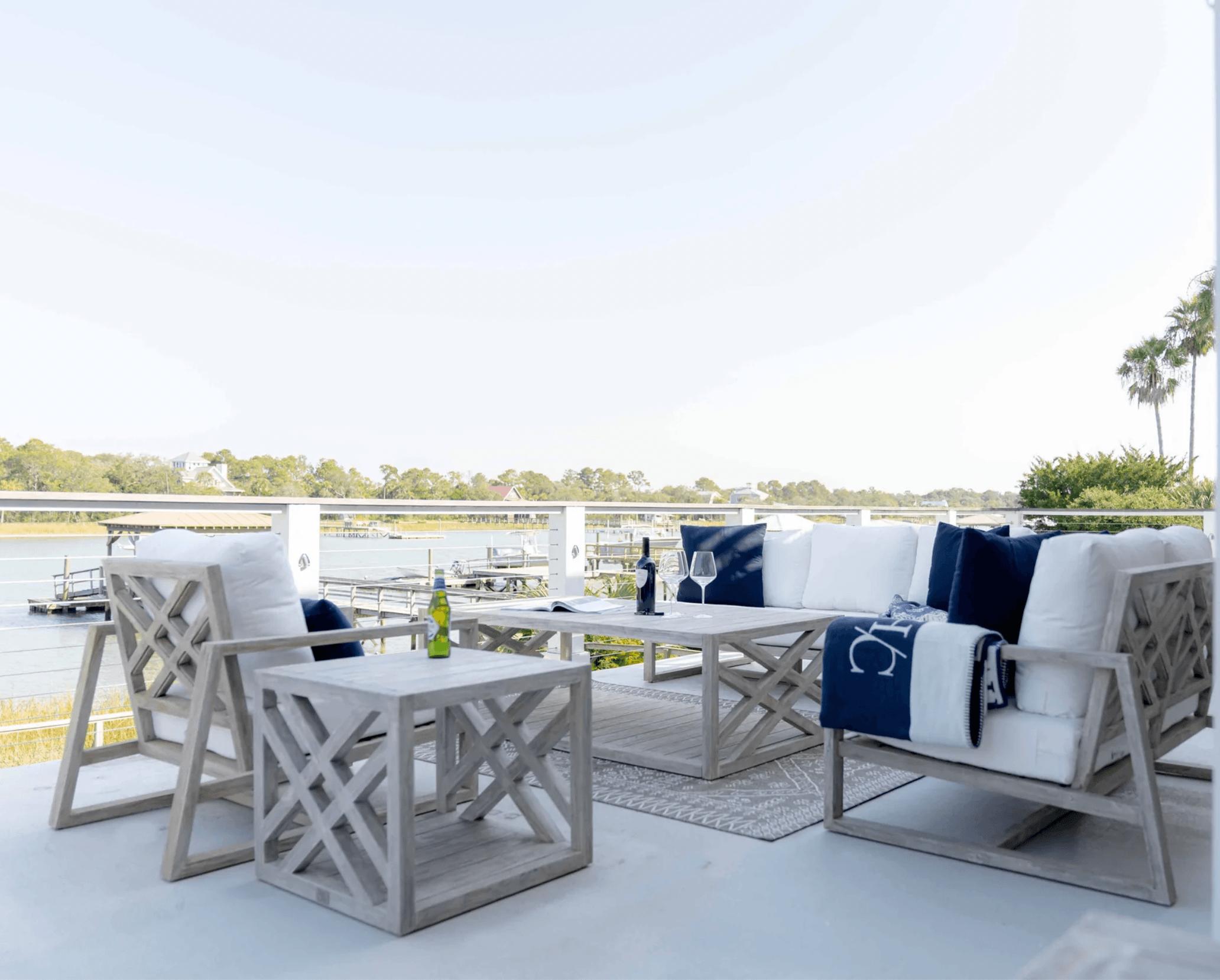 Best Modern Outdoor Seating Set For Four in Weathered Gray Teak Wood